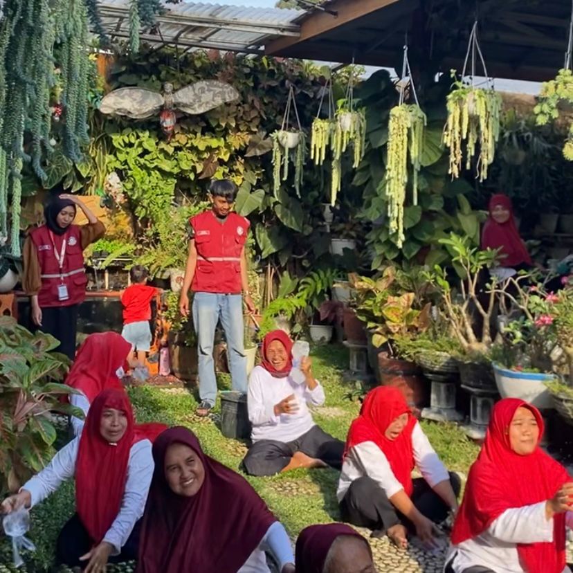 Mahasiswa KKN 04 Karangbangun Jadi Panitia Lomba Seru Ibu-Ibu PKK Dusun Ngasinan